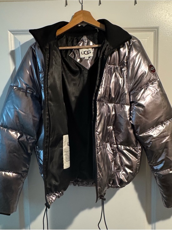 UGG Jackets & Blazers - UGG Metallic Silver Quilted Puffer Jacket with Black Lining
